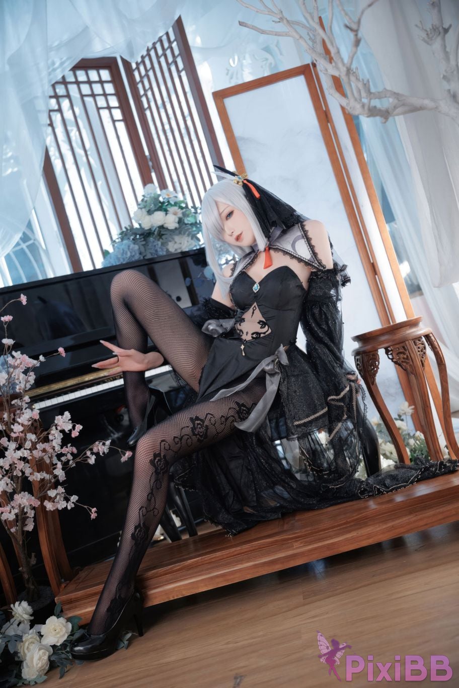 Cosplayer Fengjiang v Genshin Shen He fans black wedding dress PixiBB.COM 017