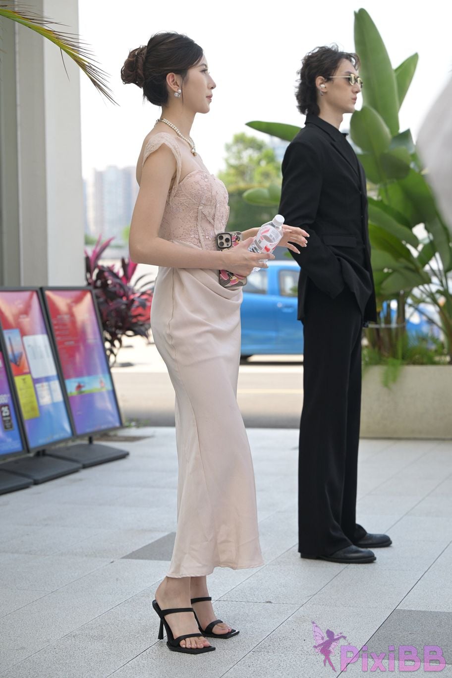 Featured Street Photography Works No.5561 dignified elegant skirt PixiBB.COM 028