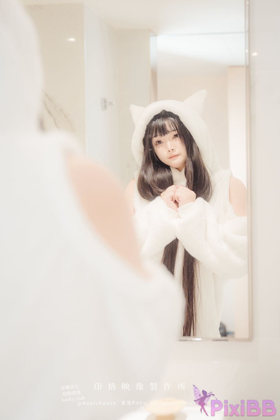 Cosplayer Luoluo Raku 8K white kitten PixiBB.COM 005