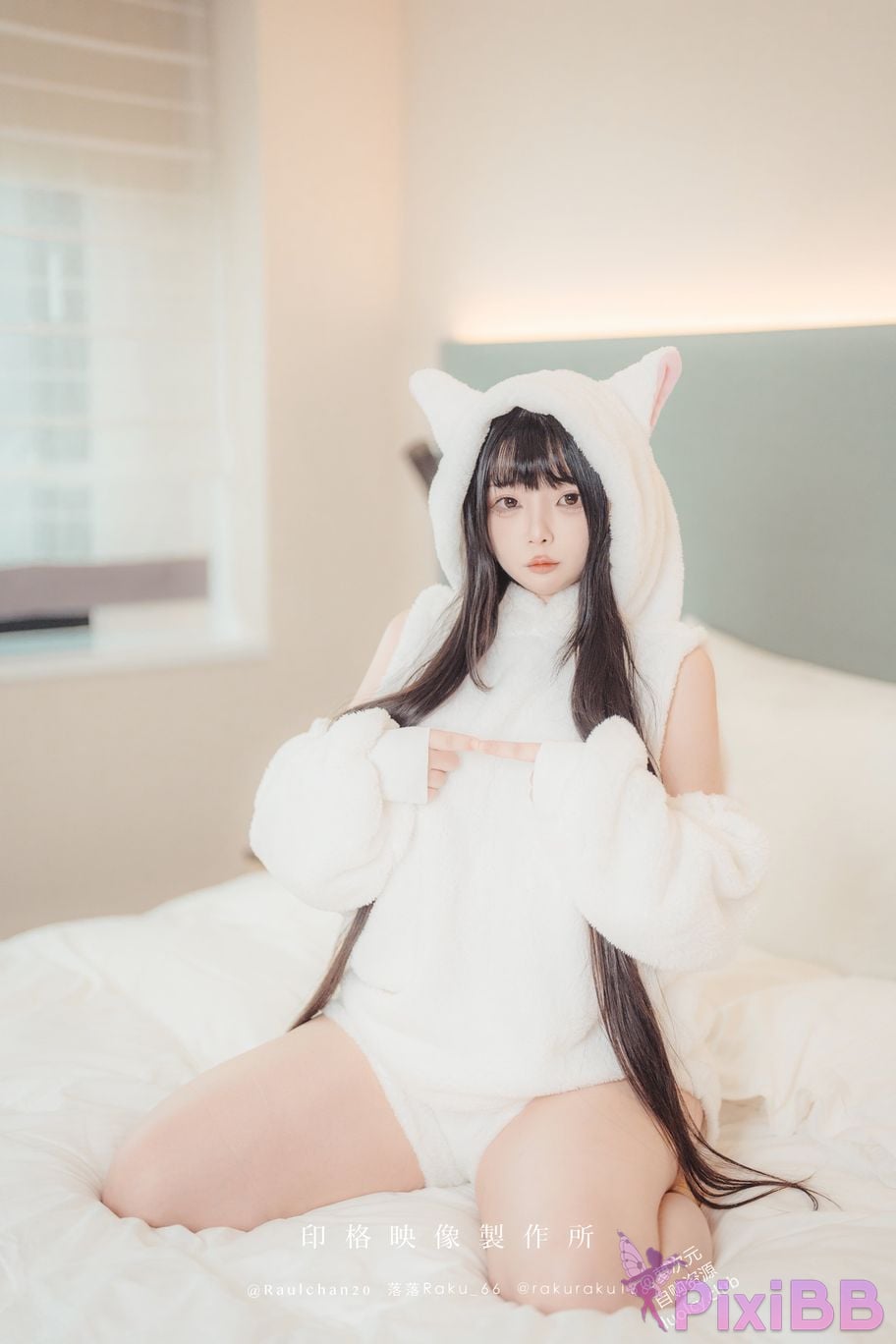 Cosplayer Luoluo Raku 8K white kitten PixiBB.COM 025