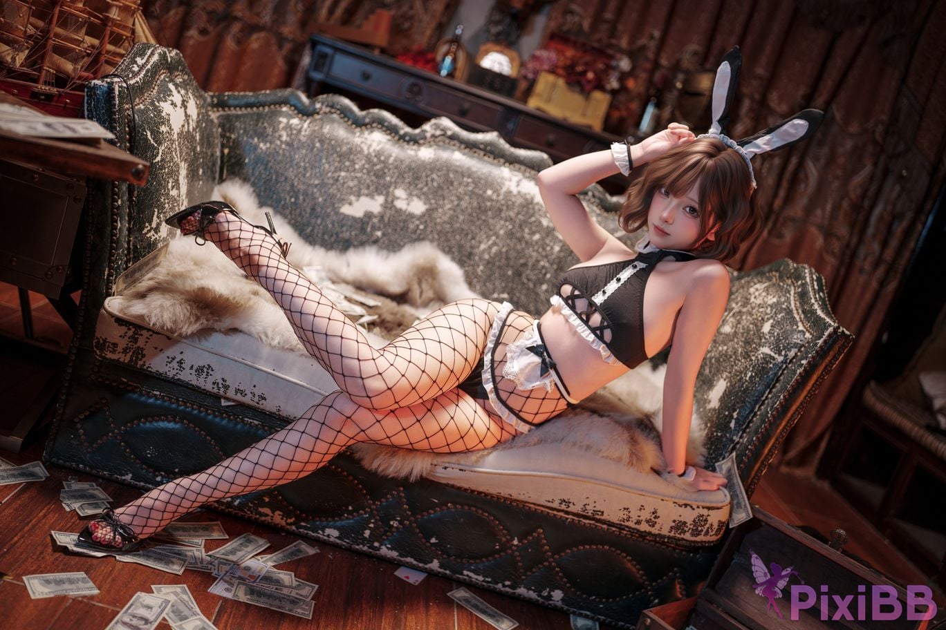 Cosplayer Bangni Bonnie Bunny girl in fishnet stockings PixiBB.COM 013