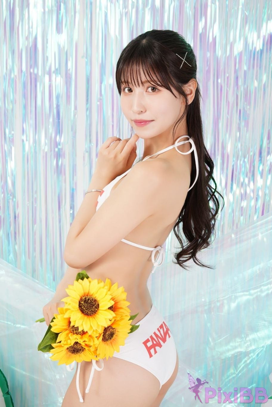 Japanese Idol Momo Sakura vacation SHOT 2023 PixiBB.COM 035
