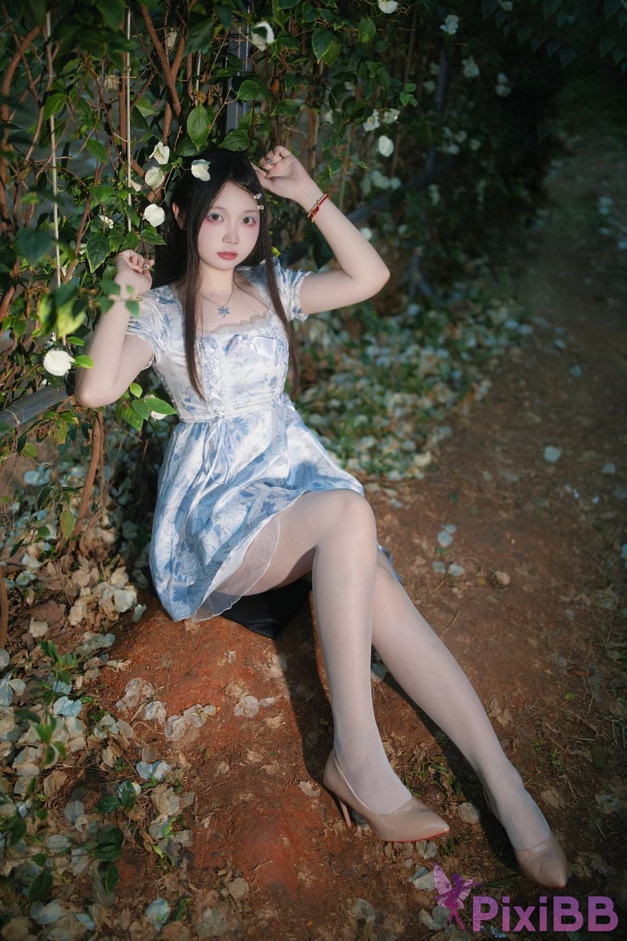 Cosplayer Lausanne w Yi Zi The turn of spring and summer PixiBB.COM 004