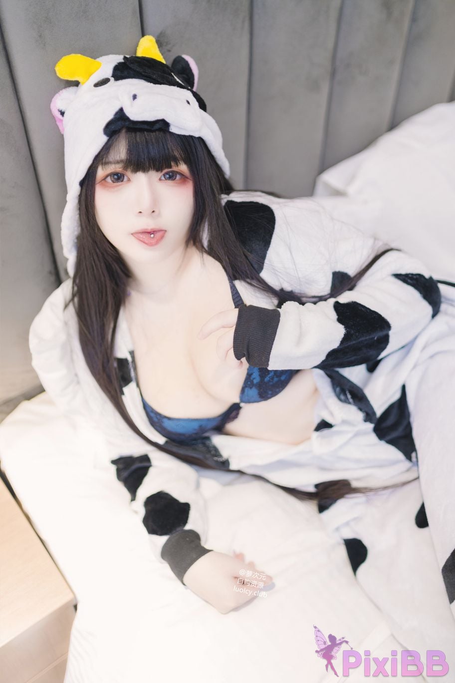 Cosplayer Luoluo Raku 8K dairy cow Milky PixiBB.COM 009