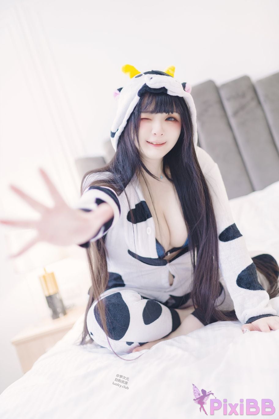 Cosplayer Luoluo Raku 8K dairy cow Milky PixiBB.COM 011