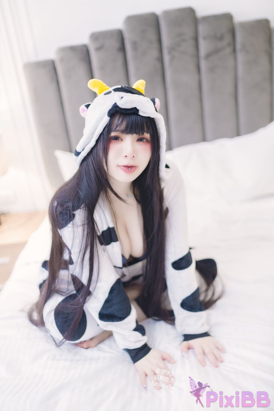 Cosplayer Luoluo Raku 8K dairy cow Milky PixiBB.COM 013