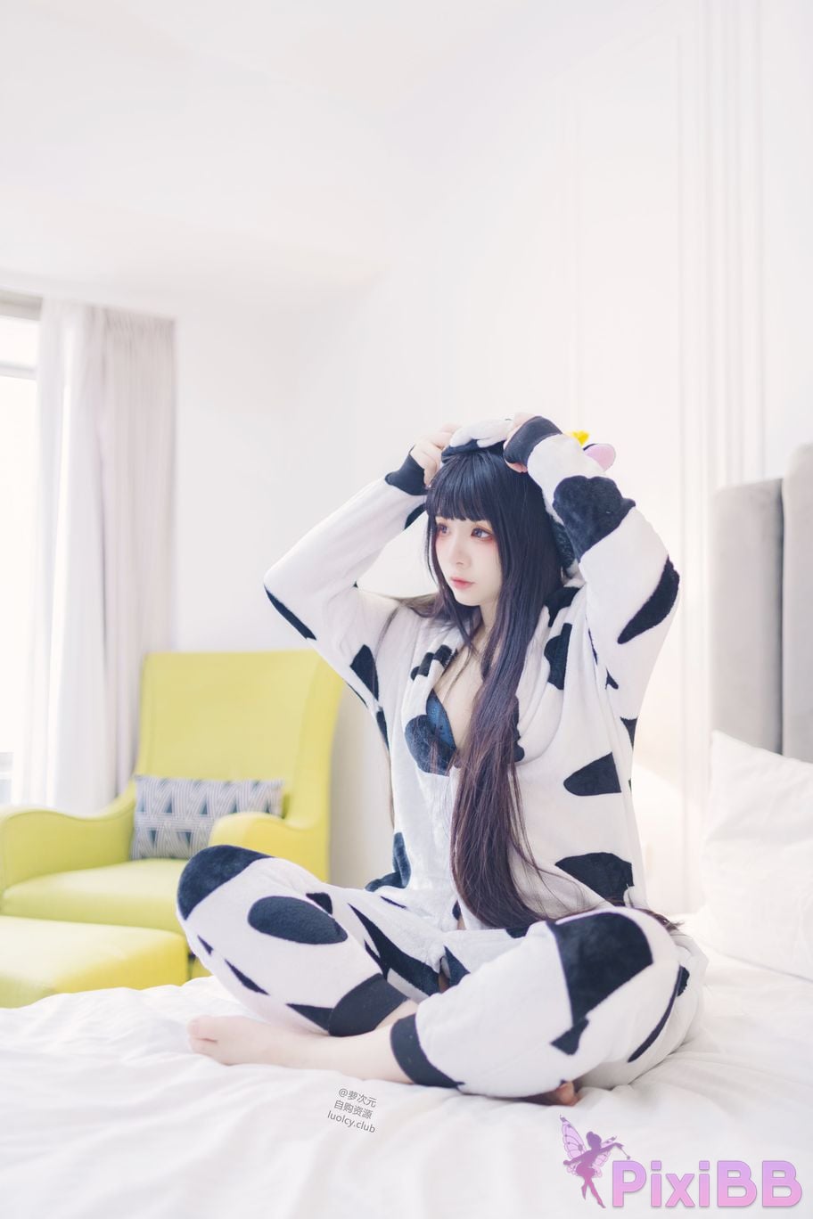 Cosplayer Luoluo Raku 8K dairy cow Milky PixiBB.COM 015