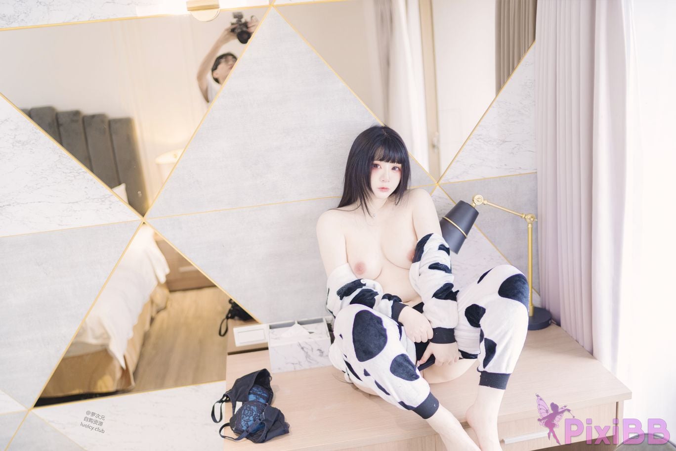 Cosplayer Luoluo Raku 8K dairy cow Milky PixiBB.COM 038