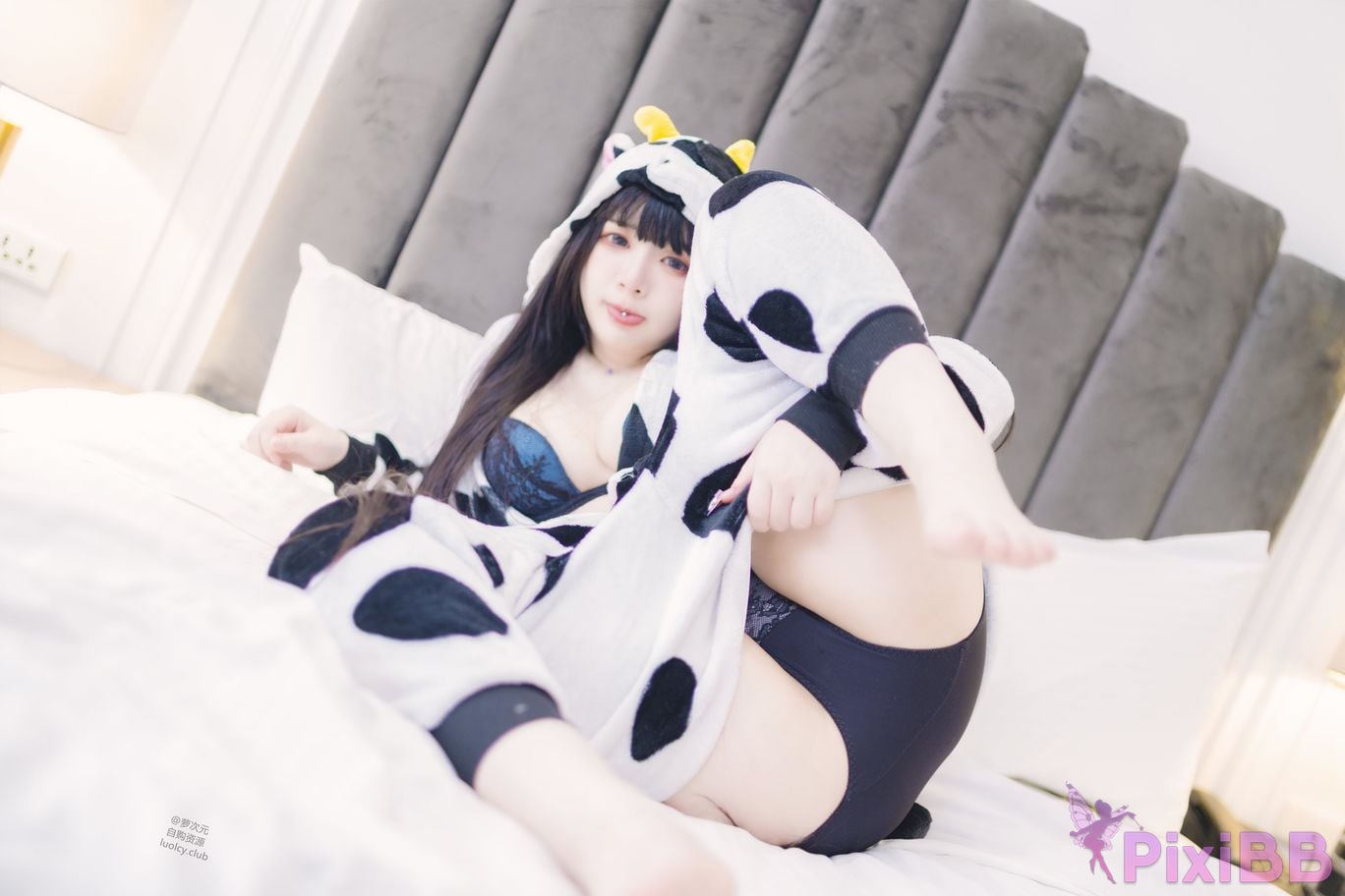 Cosplayer Luoluo Raku 8K dairy cow Milky PixiBB.COM 048