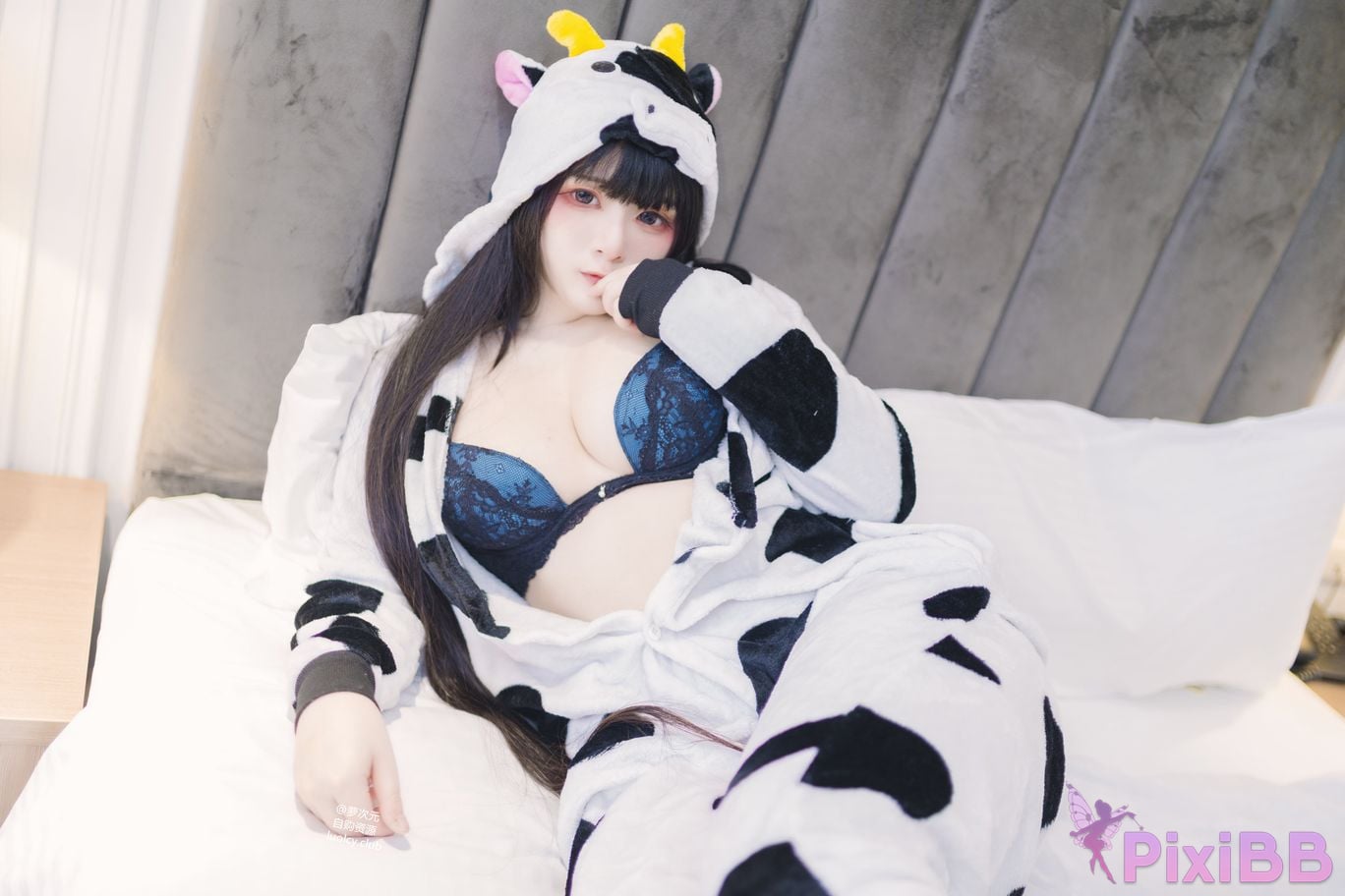 Cosplayer Luoluo Raku 8K dairy cow Milky PixiBB.COM 049