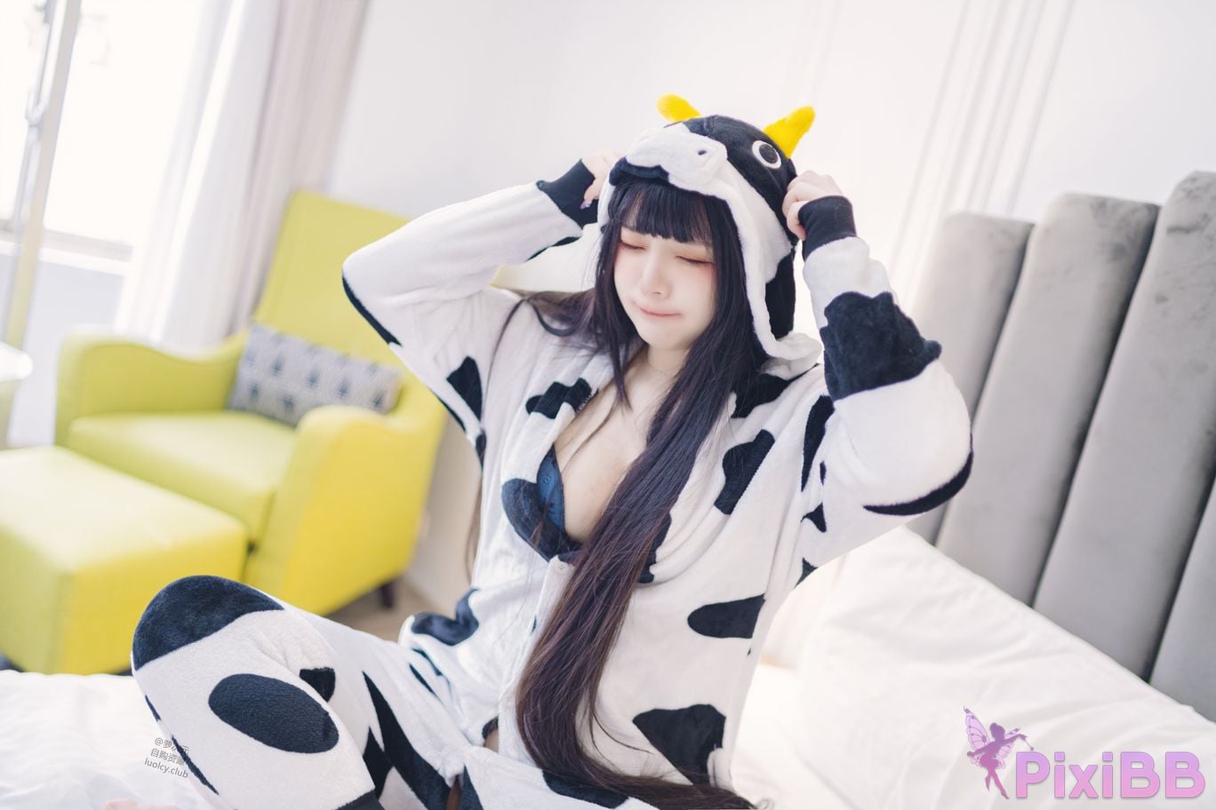 Cosplayer Luoluo Raku 8K dairy cow Milky PixiBB.COM 051
