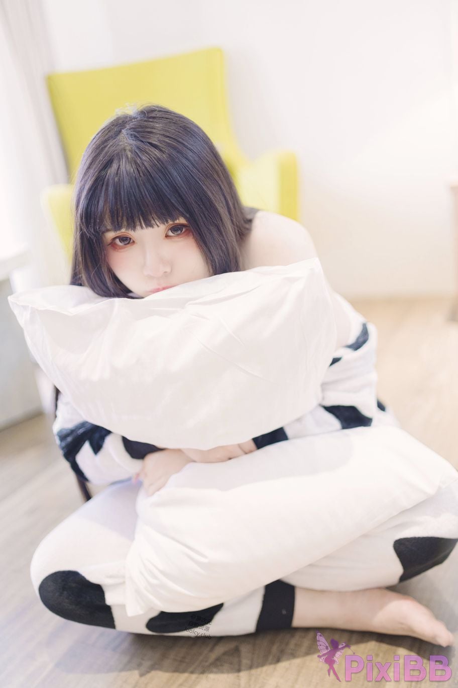 Cosplayer Luoluo Raku 8K dairy cow Milky PixiBB.COM 054