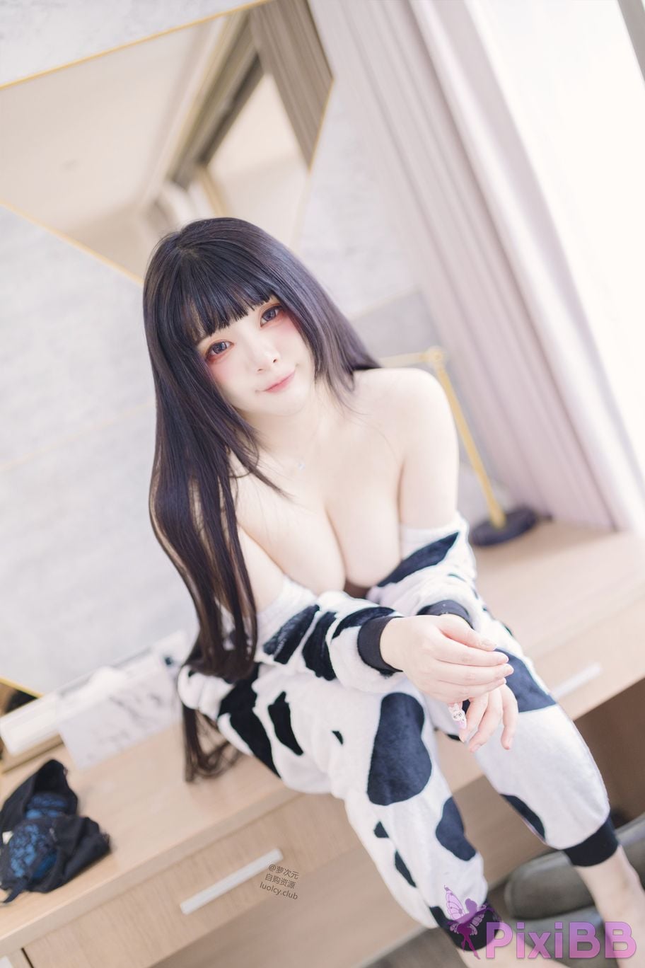 Cosplayer Luoluo Raku 8K dairy cow Milky PixiBB.COM 056