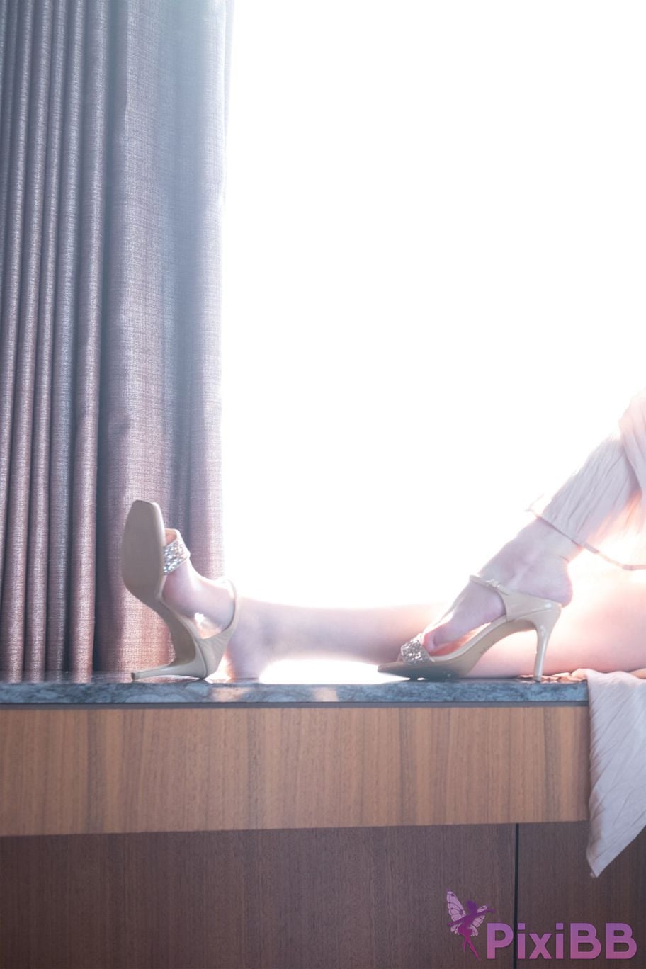 Japanese Idol Yuka Kohinata Weekly modern digital photo collection SEXY Bunny and hotel secret meeting PixiBB.COM 049