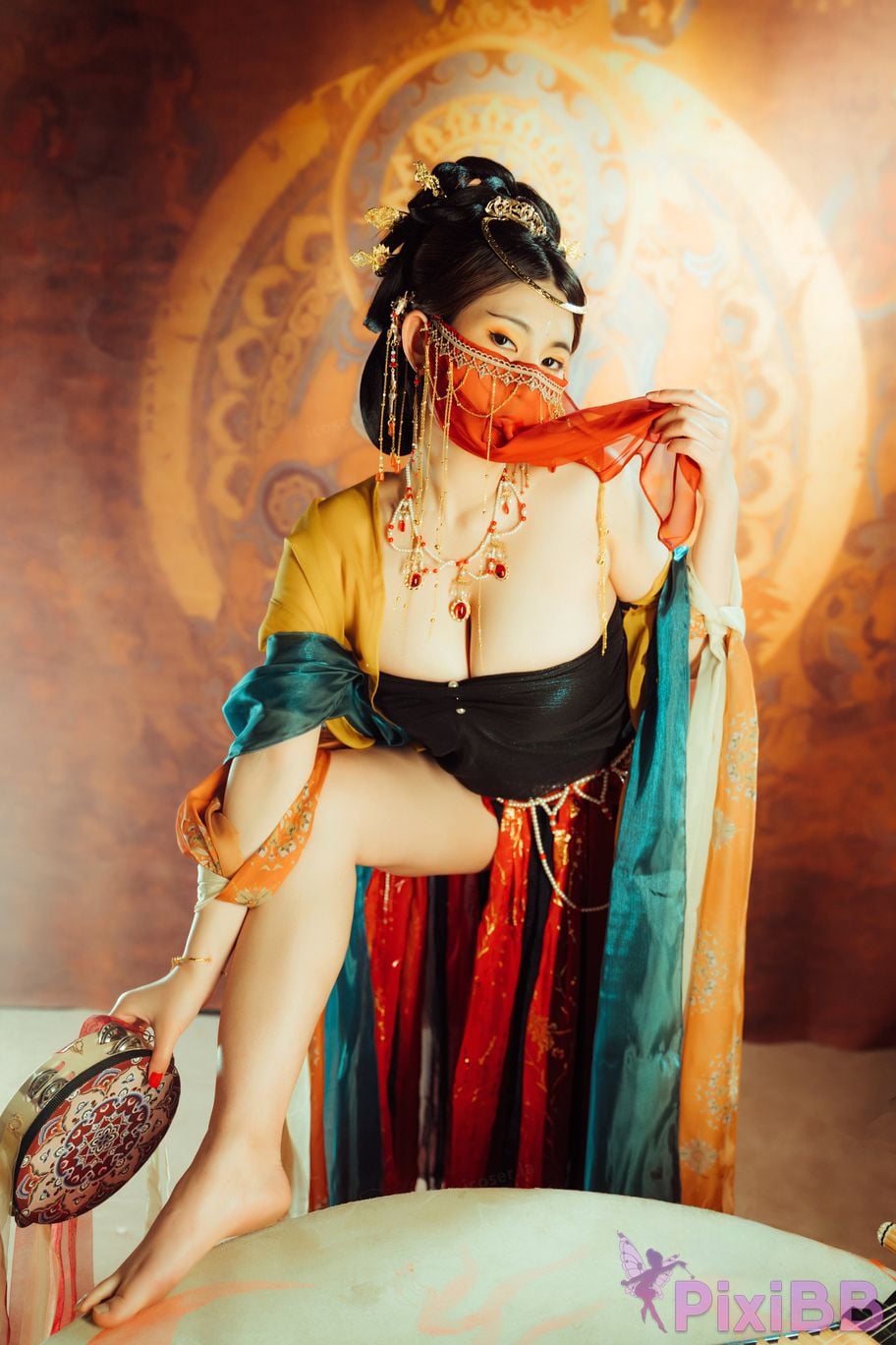 Cosplayer Xinglan is Lanlan and her name Lanmei. Dreaming back to Dunhuang PixiBB.COM 009