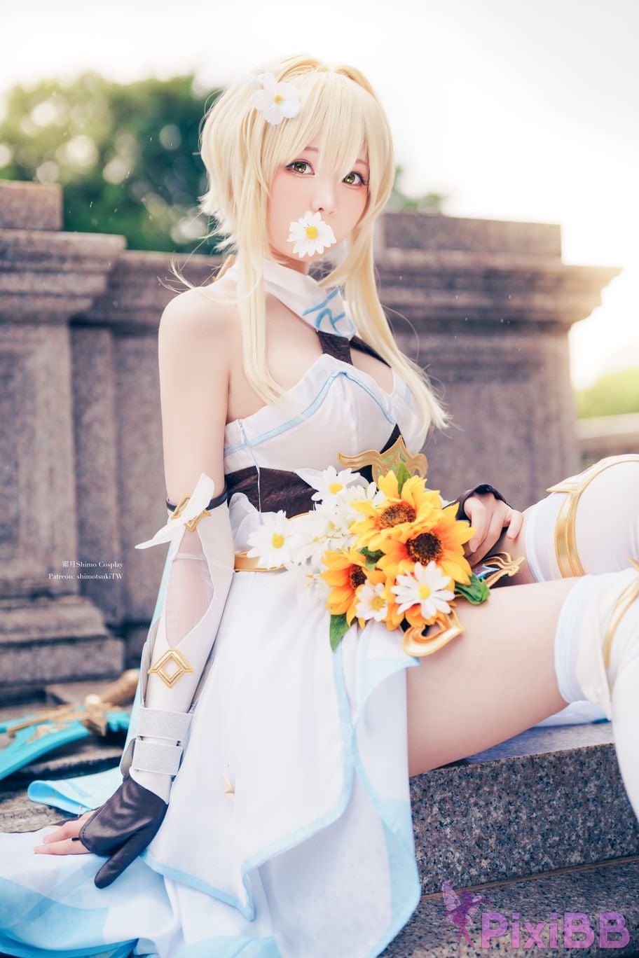 Cosplayer Shimotsuki shimo Lumine Genshin PixiBB.COM 003