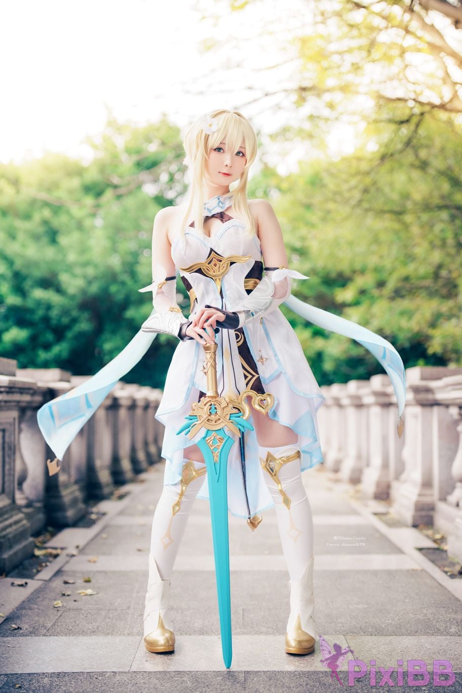 Cosplayer Shimotsuki shimo Lumine Genshin PixiBB.COM 014