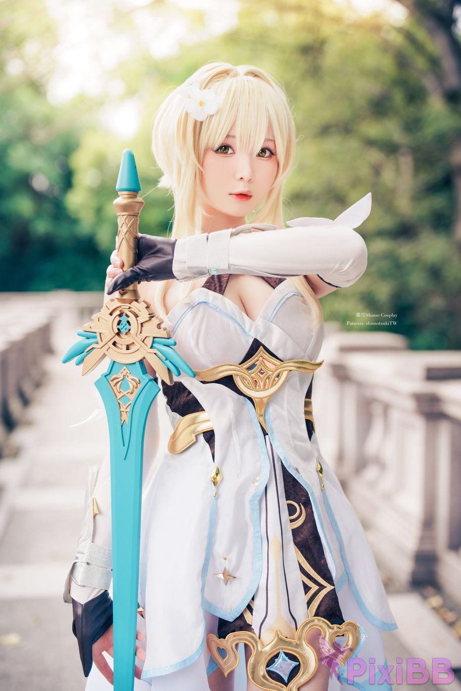 Cosplayer Shimotsuki shimo Lumine Genshin PixiBB.COM 017