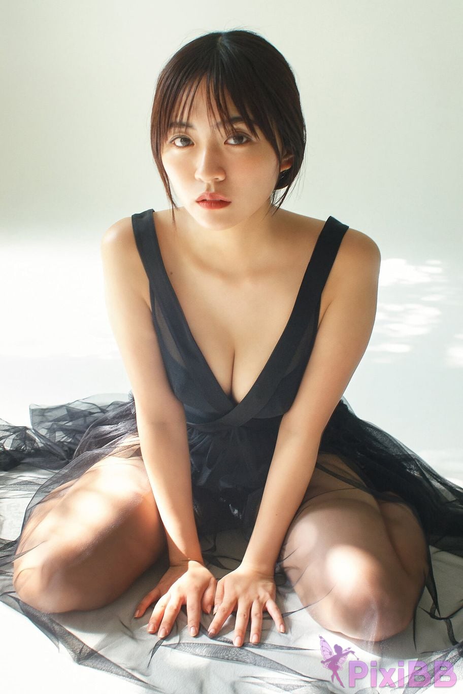Japanese Idol Toyoda Runa 70 pages in total If that girl were to wear a swimsuit... Young Magazine Digital Photo Collection PixiBB.COM 005