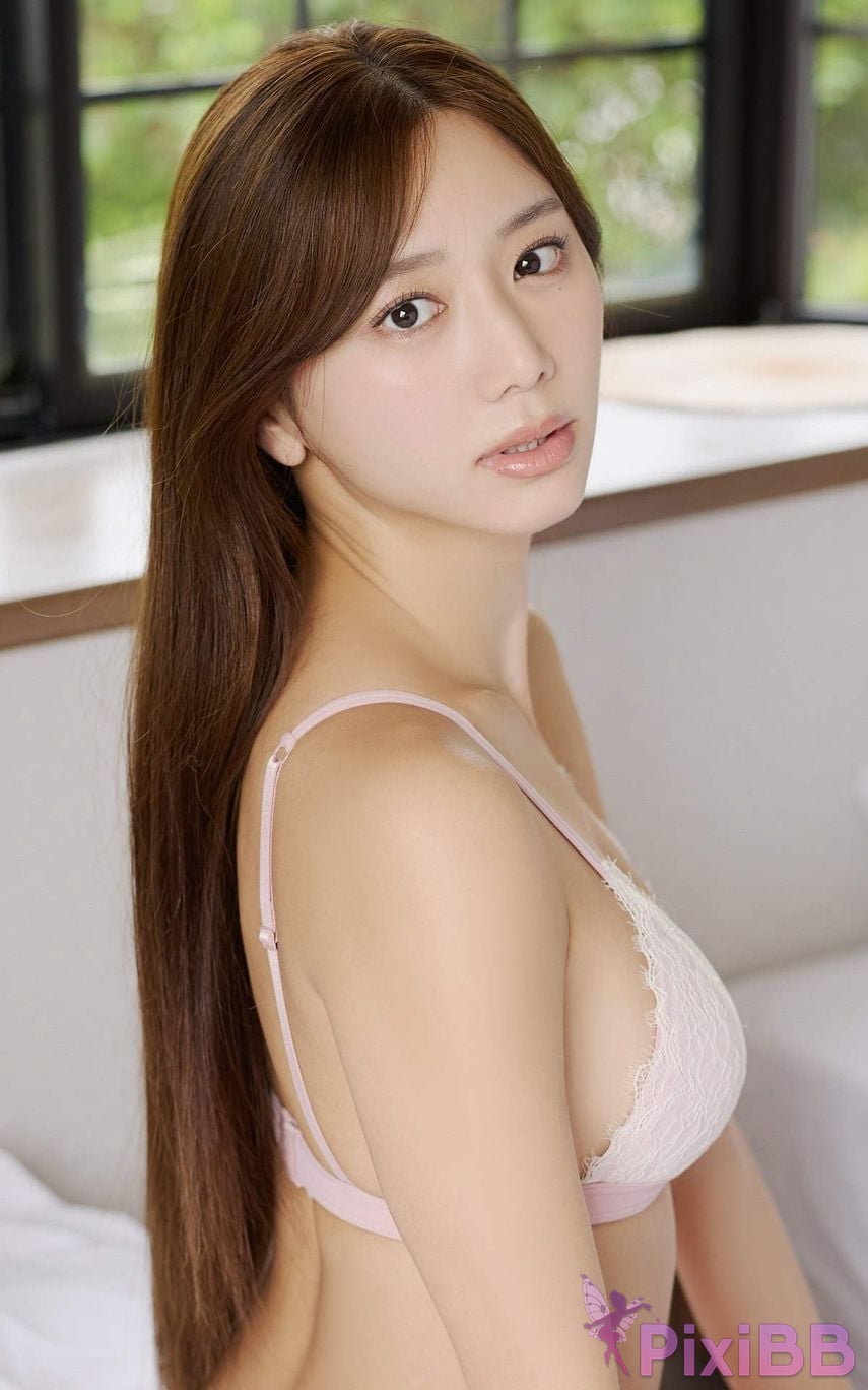 Japanese Idol Saito Yasuyo invincible goddess PixiBB.COM 057