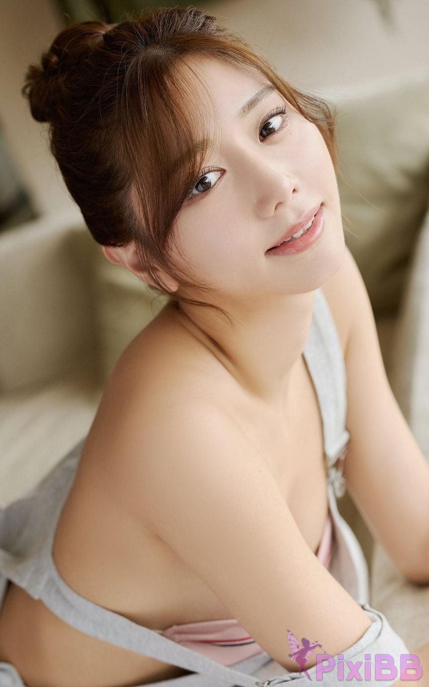 Japanese Idol Saito Yasuyo invincible goddess PixiBB.COM 127