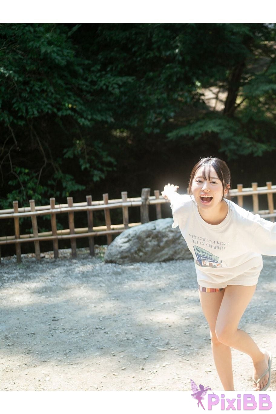 Japanese Idol Miu Shirahama Mito FLASH digital photo book when we were friends PixiBB.COM 006