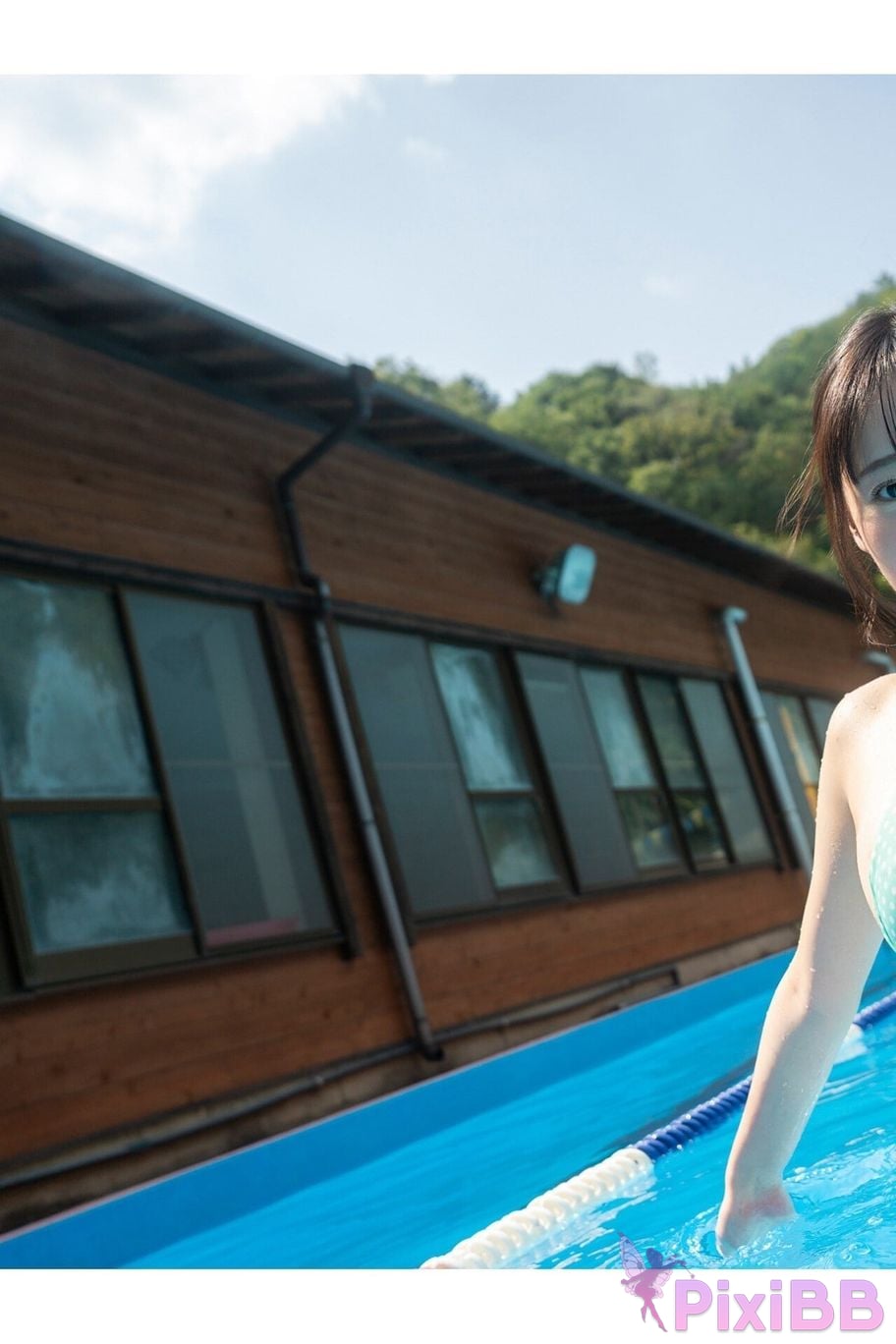 Japanese Idol Miu Shirahama Mito FLASH digital photo book when we were friends PixiBB.COM 066