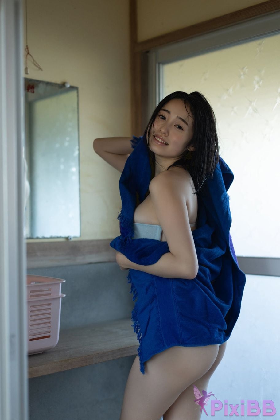 Japanese Idol Miu Shirahama FRIDAY Digital Photo Book Gurney Vol. 2 A slightly adult 100 page deluxe edition PixiBB.COM 074