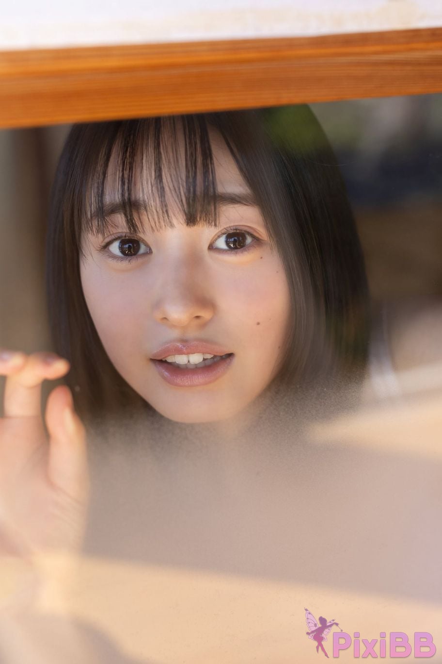 Japanese Idol Miu Shirahama FRIDAY Digital Photo Book Gurney Vol. 2 A slightly adult 100 page deluxe edition PixiBB.COM 077