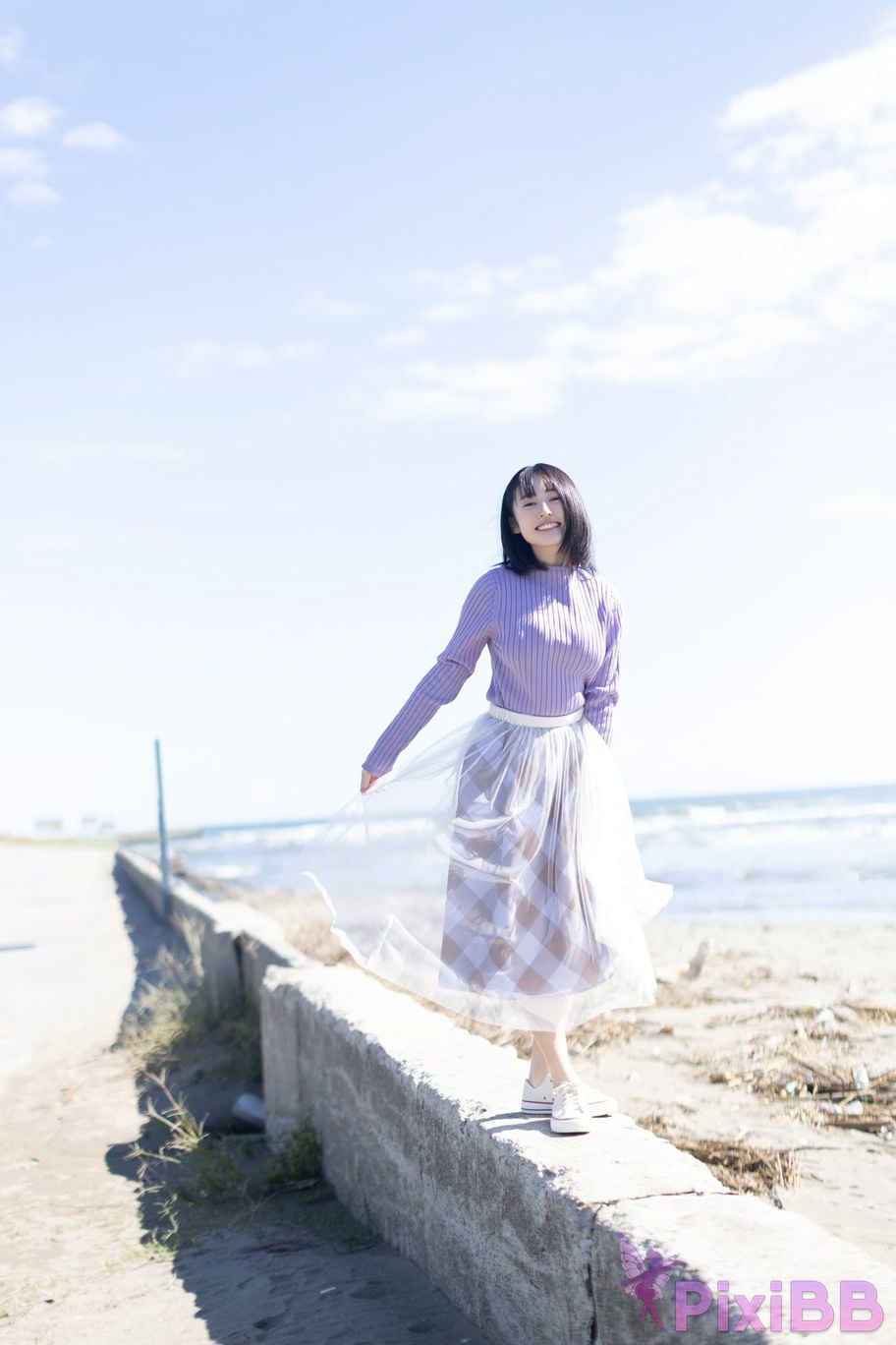 Japanese Idol Miu Shirahama FRIDAY Digital Photo Book Gurney Vol. 2 A slightly adult 100 page deluxe edition PixiBB.COM 093