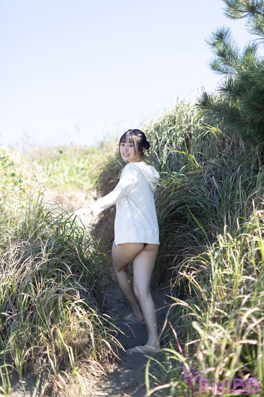 Japanese Idol Miu Shirahama FRIDAY Digital Photo Book Gurney Vol. 1 PixiBB.COM 015