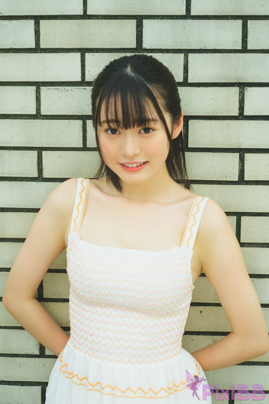 Japanese Idol Miu Shirahama Mito A s u p e r t a l n d b o i T Young Champion Digigra PixiBB.COM 073