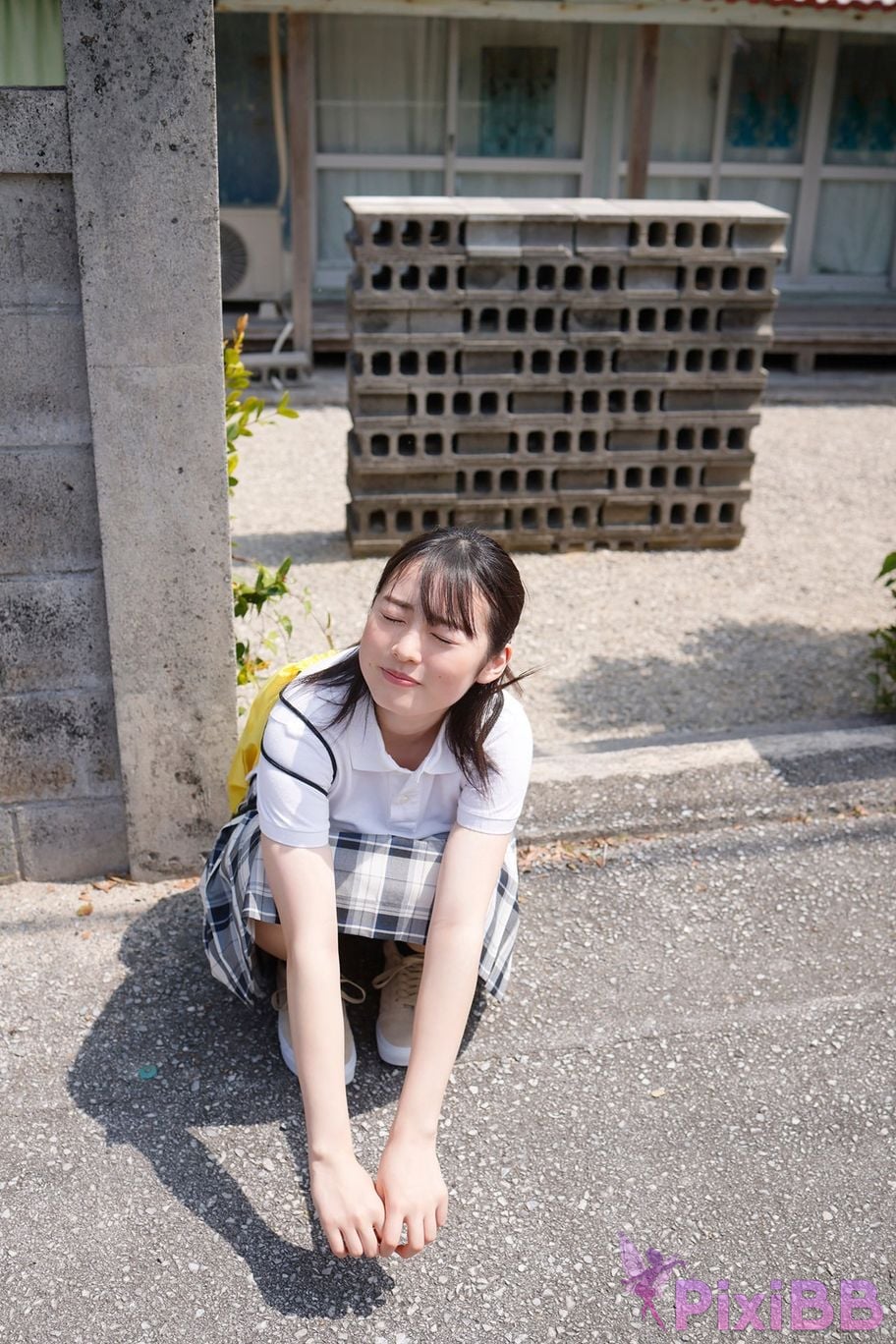 Japanese Idol Miu Shirahama Young Gangan Digital Limited Photo Book Training Camp with You Edition Special PixiBB.COM 041