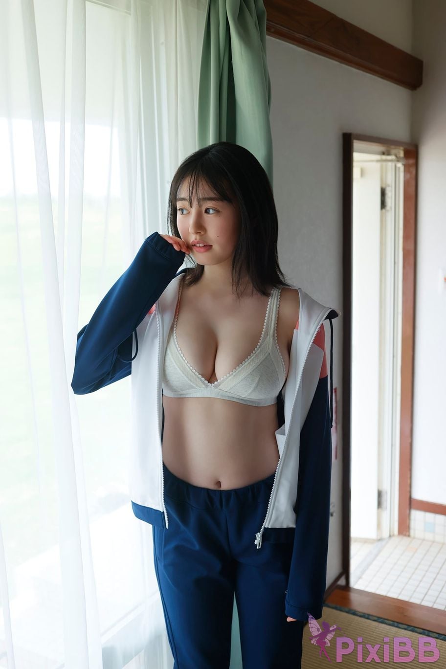 Japanese Idol Miu Shirahama Young Gangan Digital Limited Photo Book Training Camp with You Edition Special PixiBB.COM 072