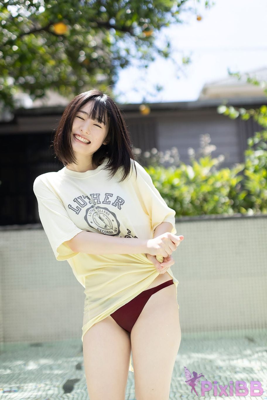 Japanese Idol Miu Shirahama FLASH Digital Photo Book A little adult PixiBB.COM 002