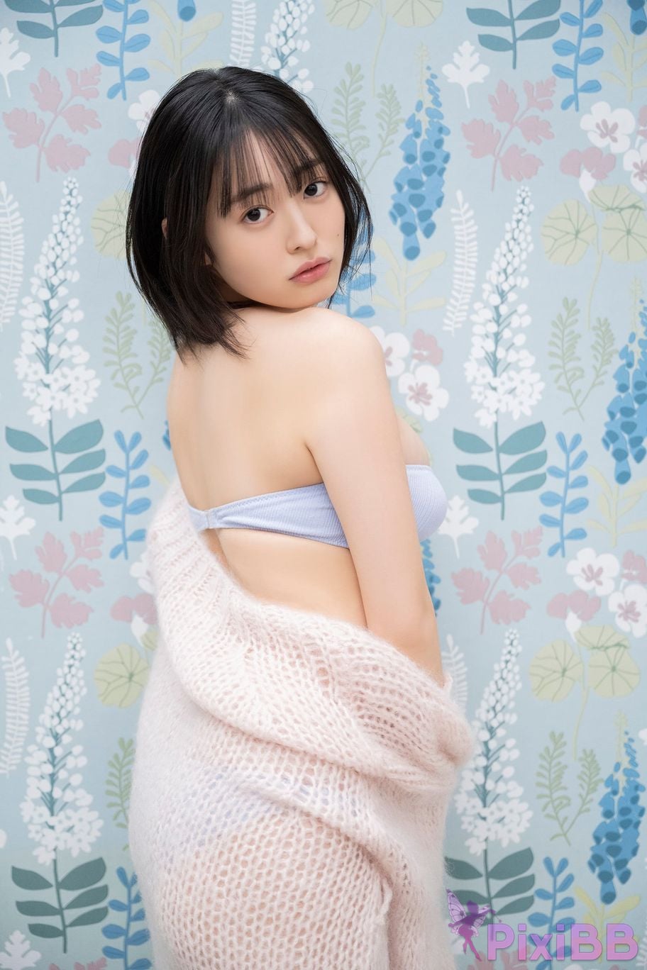 Japanese Idol Miu Shirahama Manga Action Digital Photo Book Pure White PixiBB.COM 019