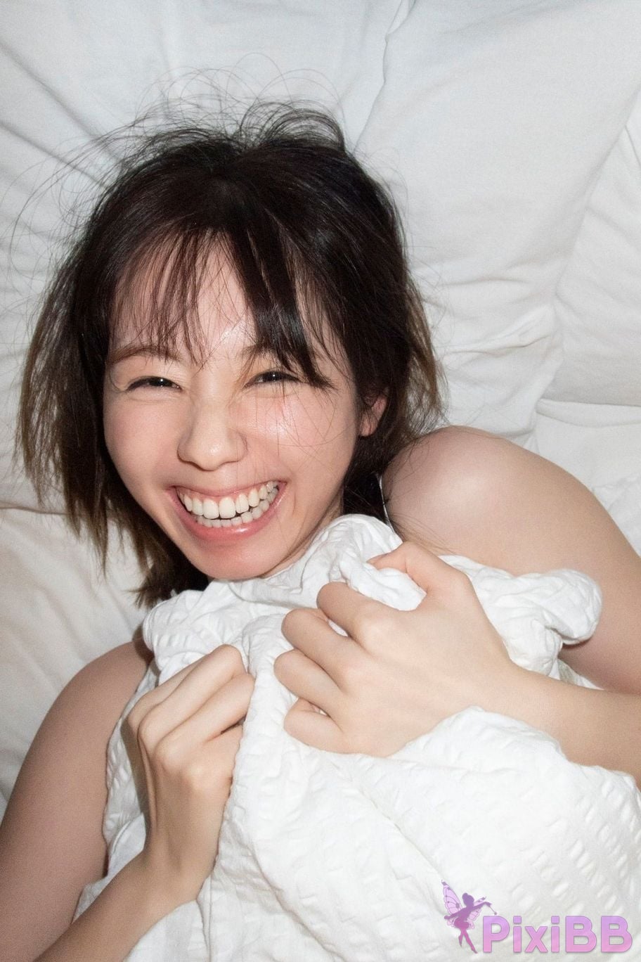 Japanese Idol Rina Koike turn your page SPA digital photo book BOOKS PixiBB.COM 024