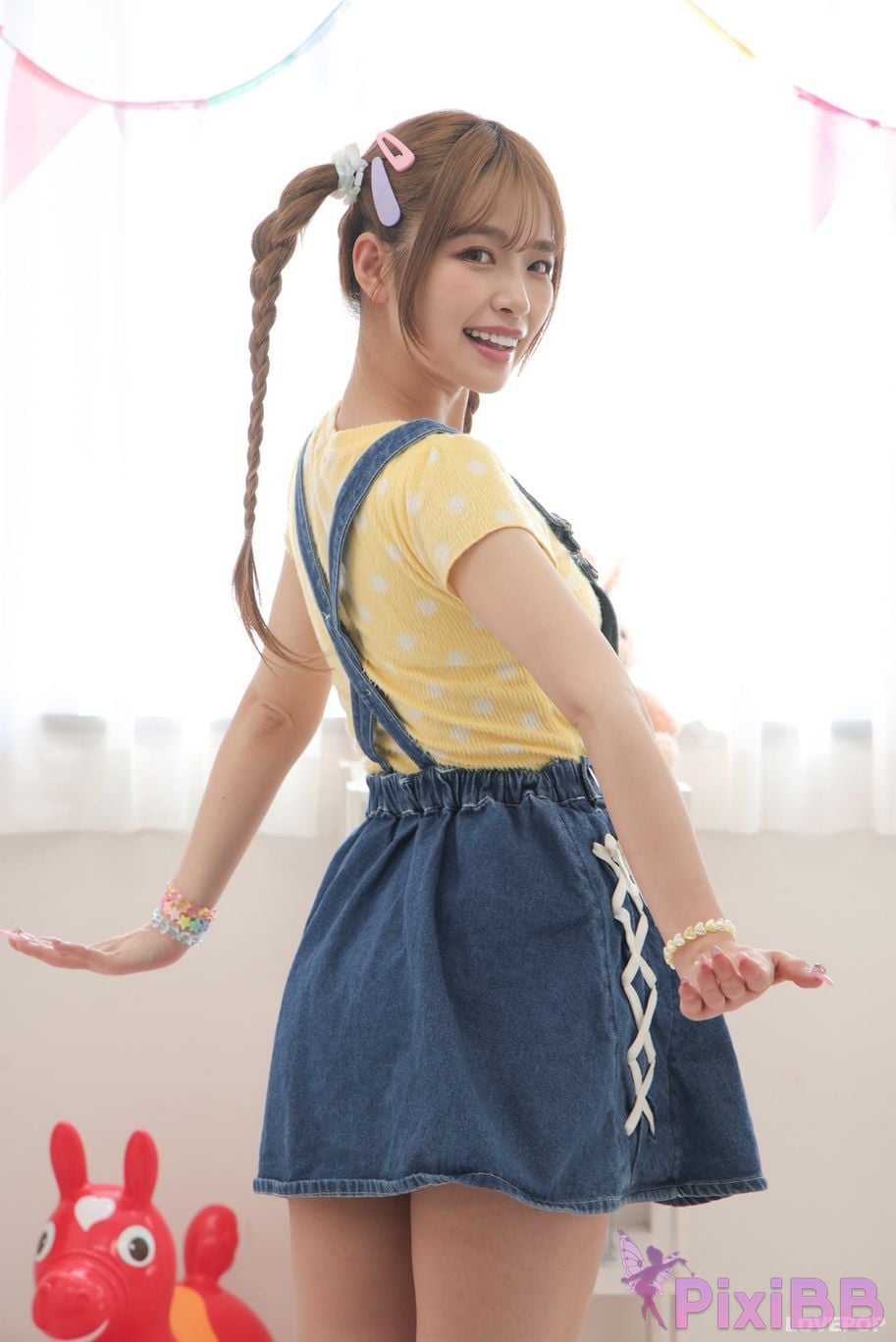 Japanese Idol Rika Tsubaki Lovepop L0795 PixiBB.COM 451