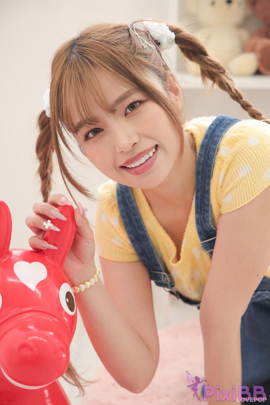 Japanese Idol Rika Tsubaki Lovepop L0795 PixiBB.COM 462