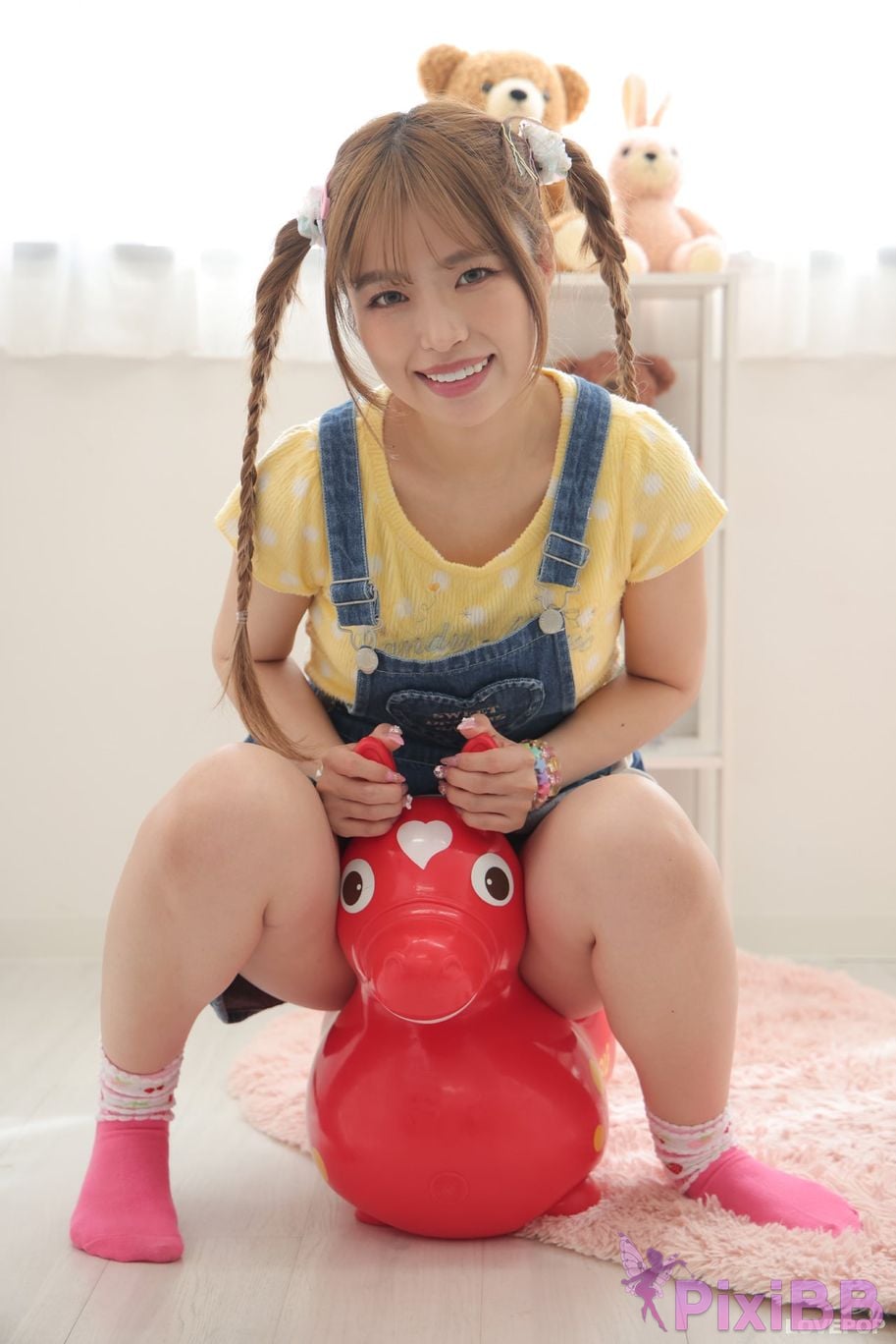 Japanese Idol Rika Tsubaki Lovepop L0795 PixiBB.COM 472