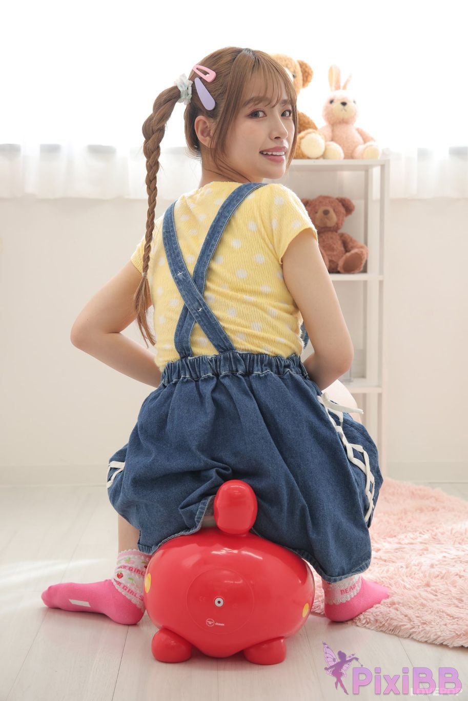 Japanese Idol Rika Tsubaki Lovepop L0795 PixiBB.COM 474