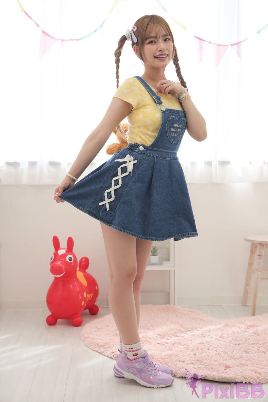 Japanese Idol Rika Tsubaki Lovepop L0795 PixiBB.COM 515