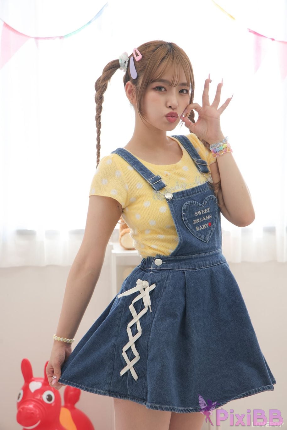 Japanese Idol Rika Tsubaki Lovepop L0795 PixiBB.COM 526