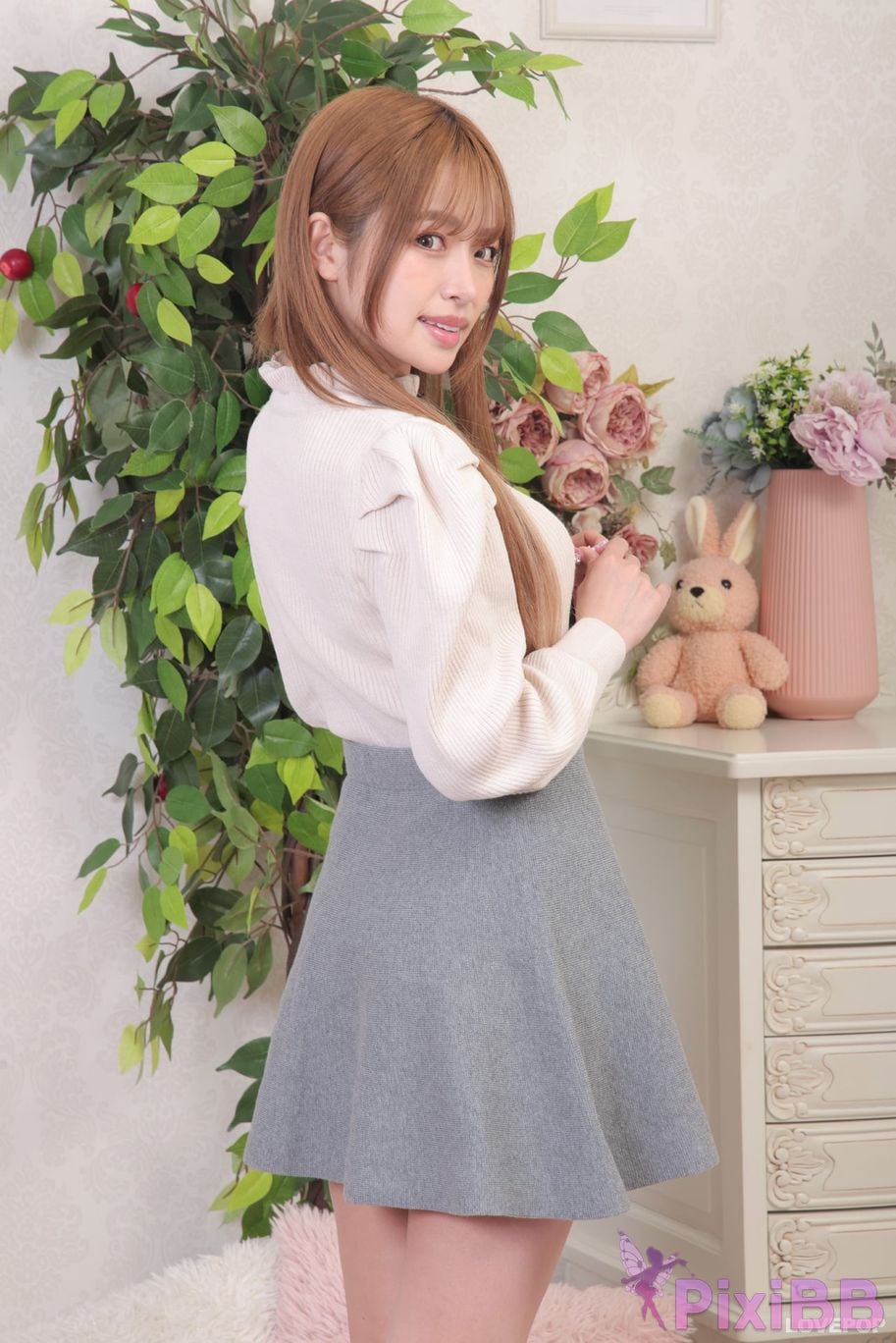 Japanese Idol Rika Tsubaki Lovepop L0795 PixiBB.COM 623