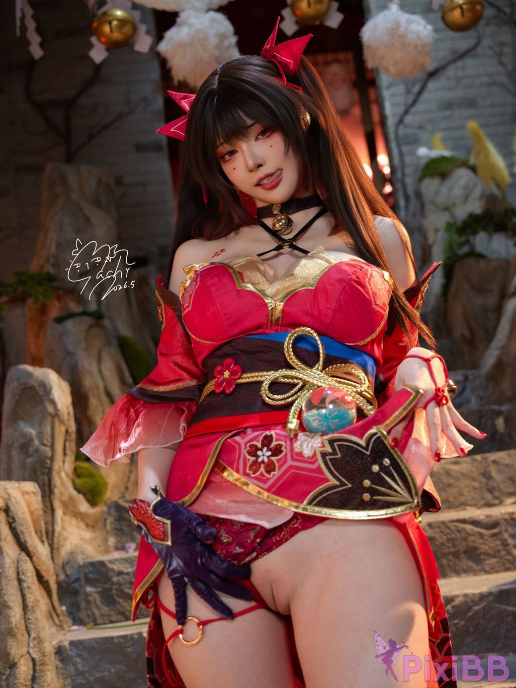 Cosplayer Machi ma ji firework PixiBB.COM 014