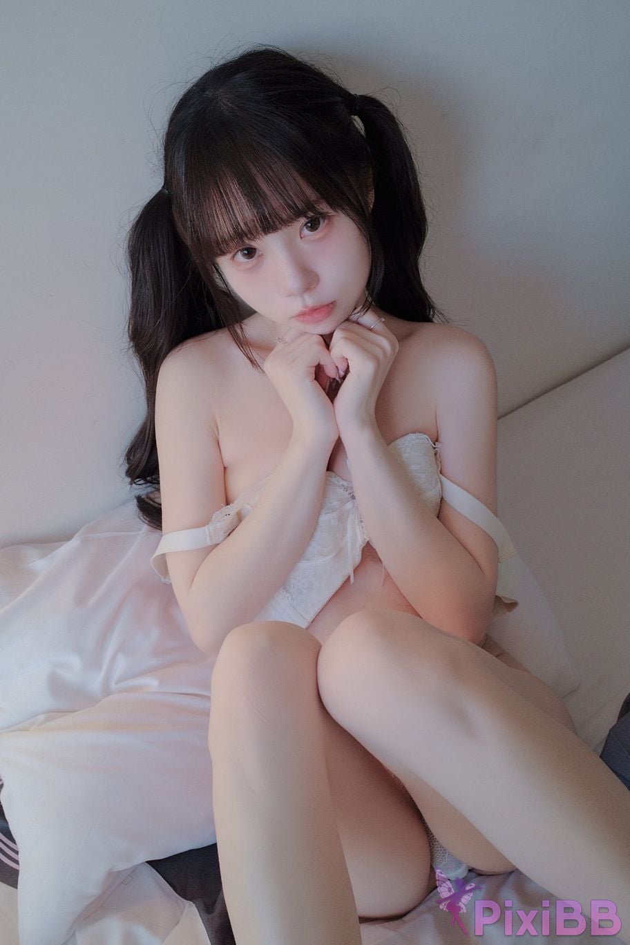 Cosplayer Cocoa Little White Rabbit Private time after class PixiBB.COM 032