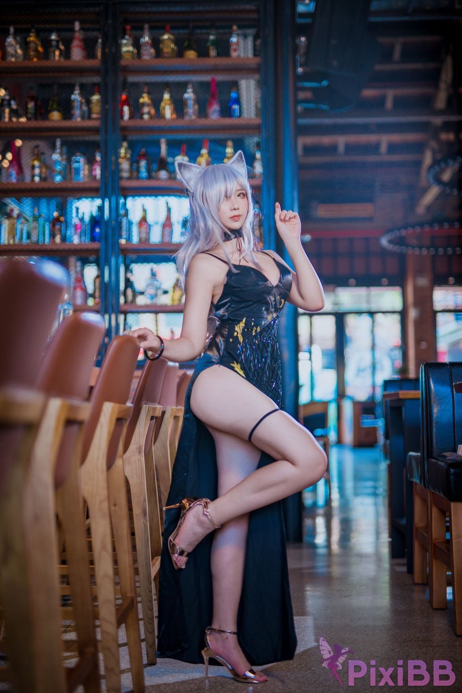 Cosplayer Jiuqu Jean Arknights black anniversary dress PixiBB.COM 002