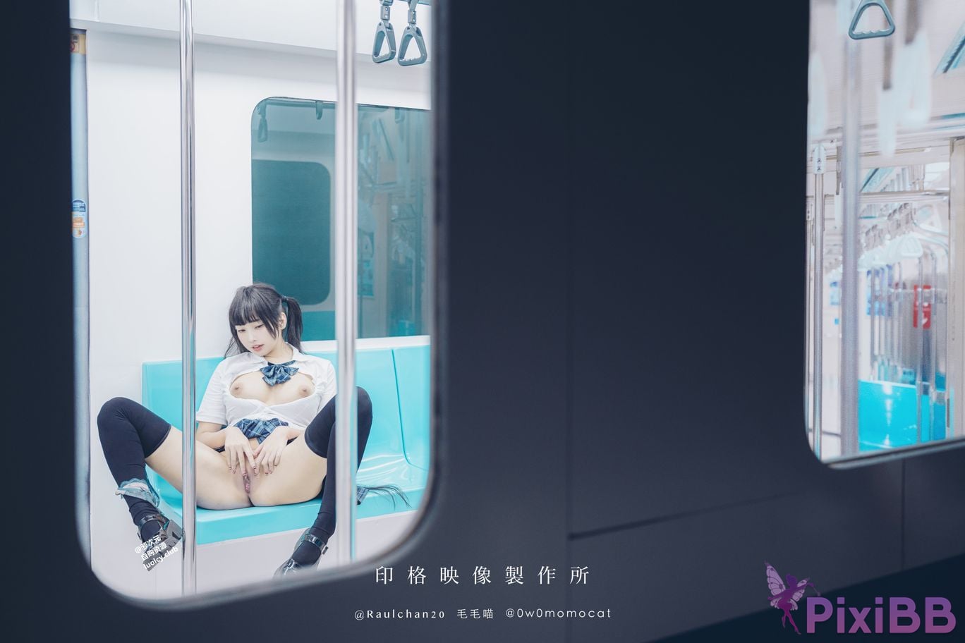 Cosplayer Mumu Momo train commuting girl 8K ver PixiBB.COM 045