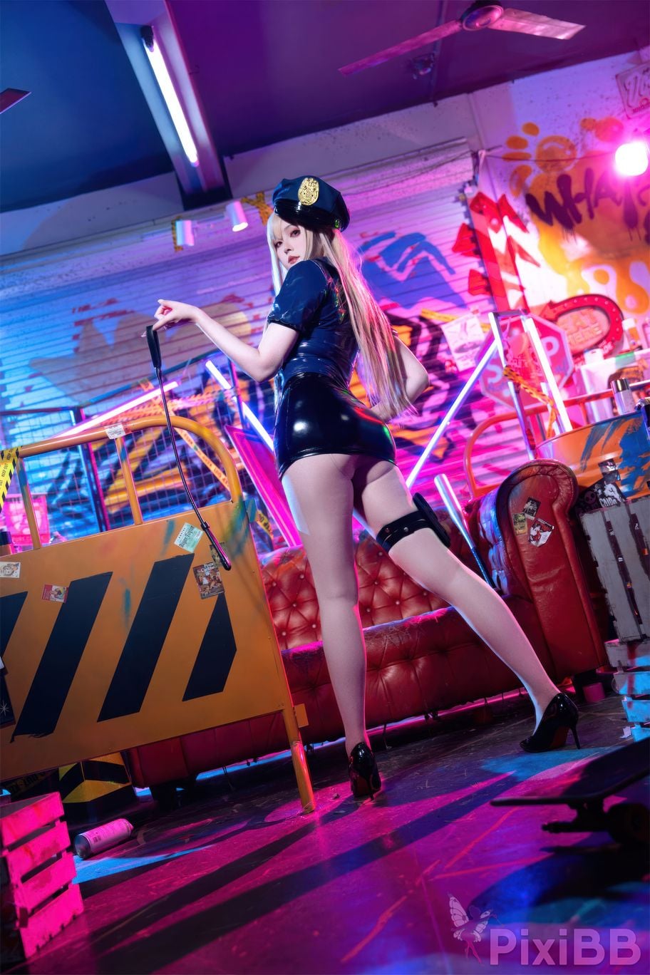 Cosplayer Natsuko Xia Xiazi Kitagawa Uimu Policewoman PixiBB.COM 007