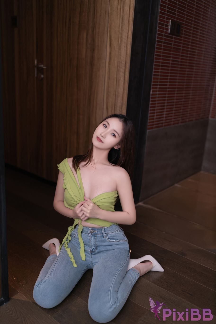 No watermark for in app purchases apricot Yada XIUREN model jeans PixiBB.COM 002